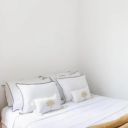 Apartment Charmant 2 Pieces Spacieux - Proche Champs Elysees - H285 Paris