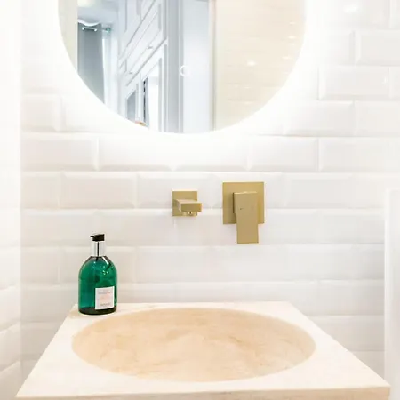 Charmant 2 Pieces Spacieux - Proche Champs Elysees - H285 Apartment *